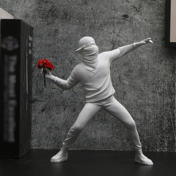 Flower Thrower Statue