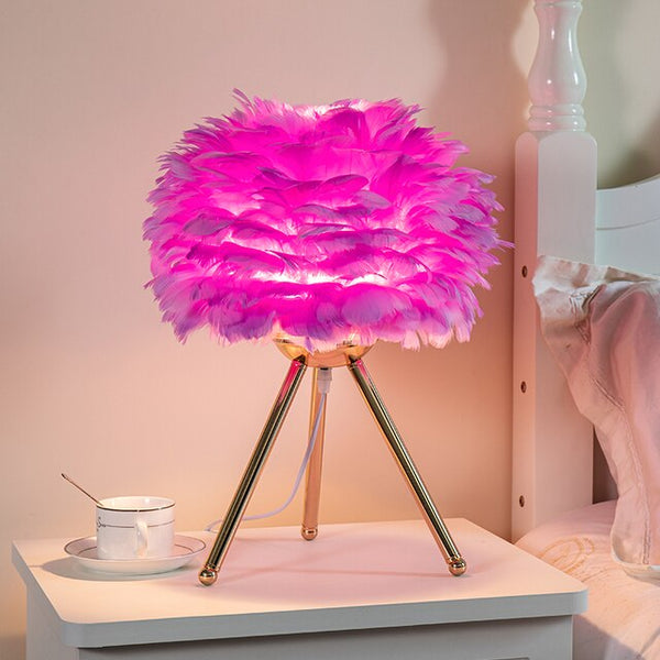 Elegant Feather Lamp